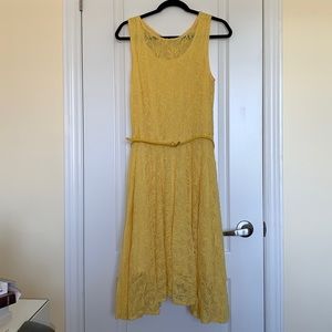 CLEO YELLOW SLEEVELESS LACE MIDI DRESS SIZE M